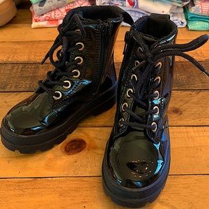 Toddler black patent combat boot